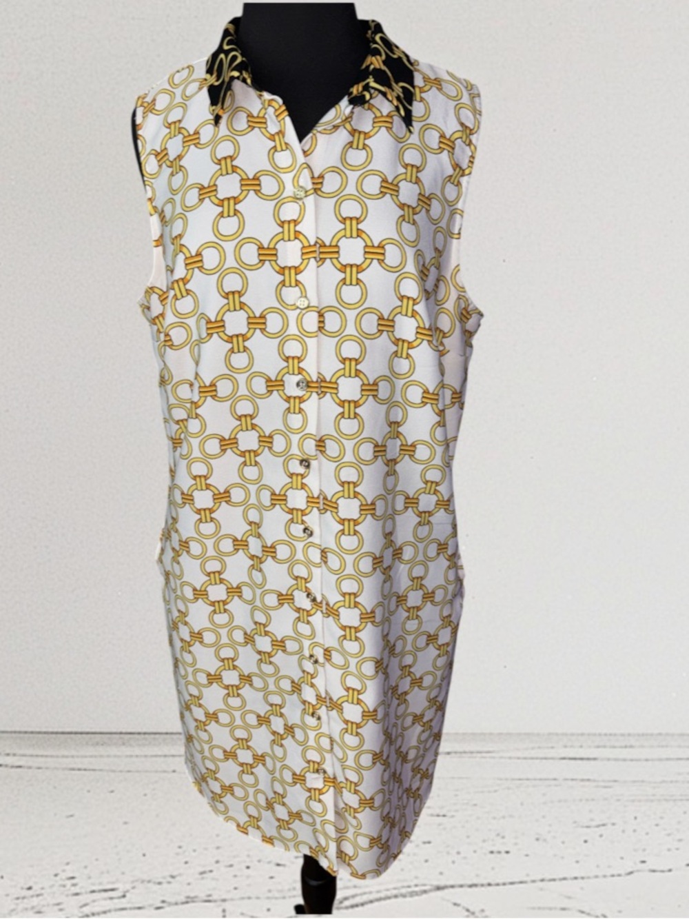 Sleeveless White Dress w/ Gold Chain Print and Black Collar, P2P:22”, L:38”